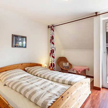 Holiday home Am Ginsterkopf